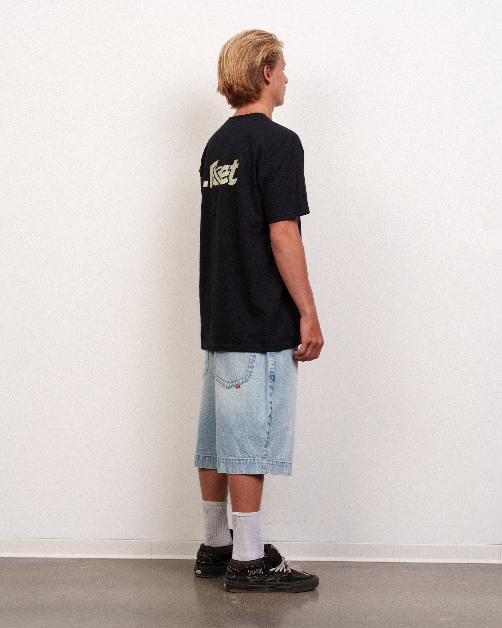 Linear Lam Tee Black – Lost Enterprises