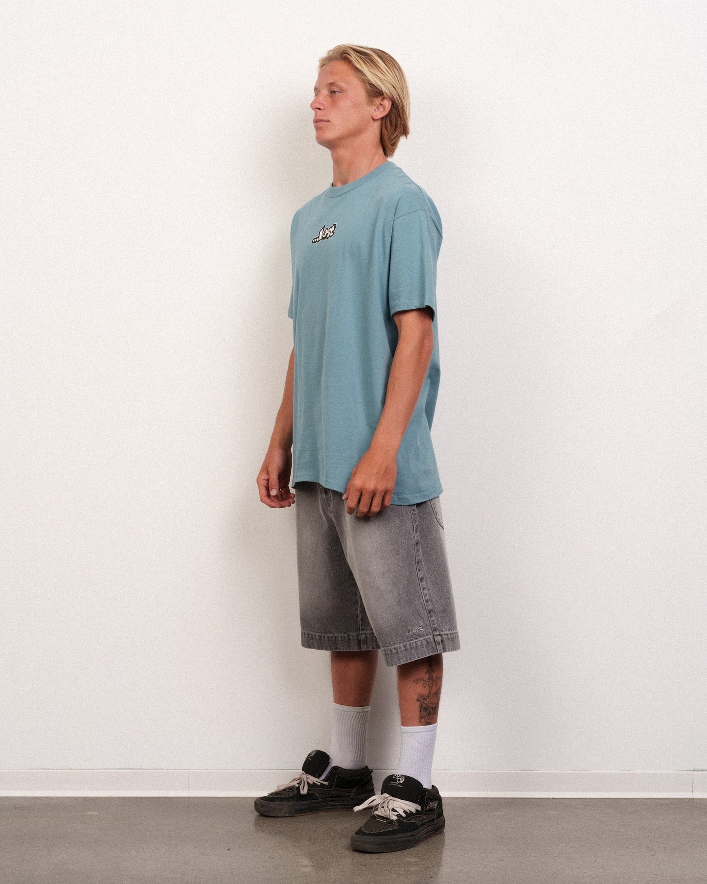 8 Ball Lam Tee Ocean