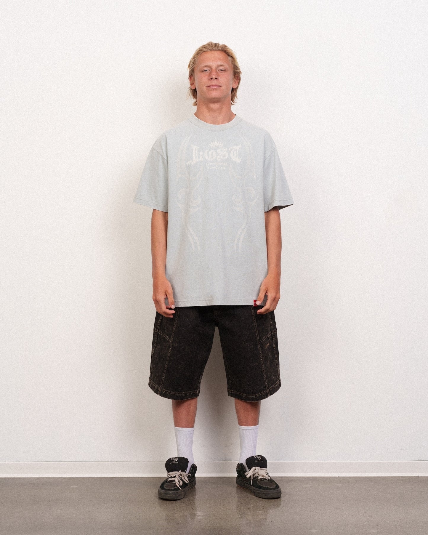 Fang Logo Boxy Tee Grey Snow