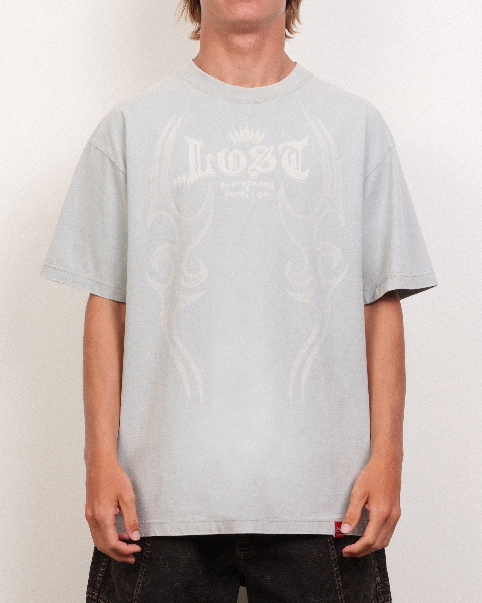 FANG LOGO BOXY TEE GREY SNOW – Lost Enterprises