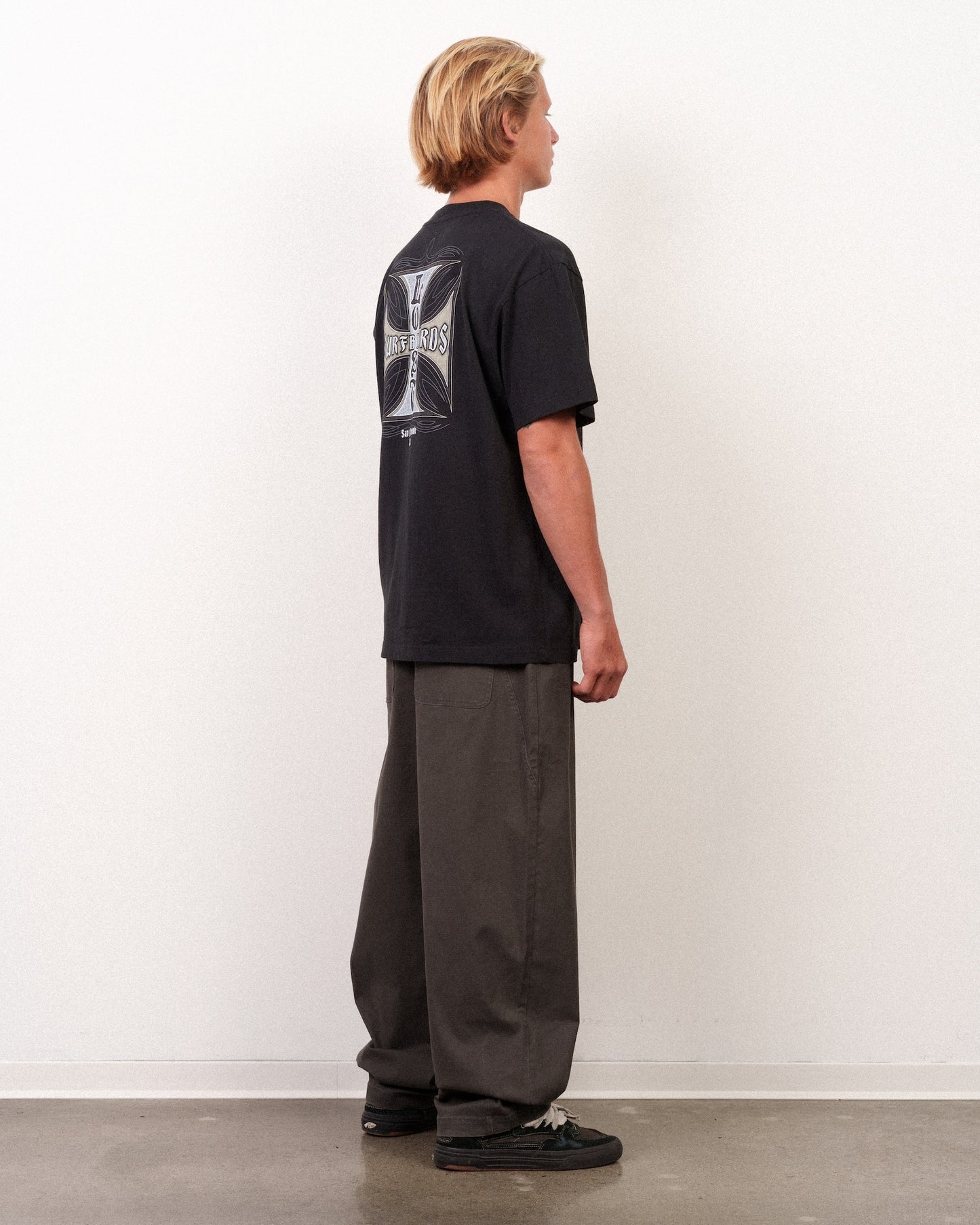 The Barrel Chino Pant Raven