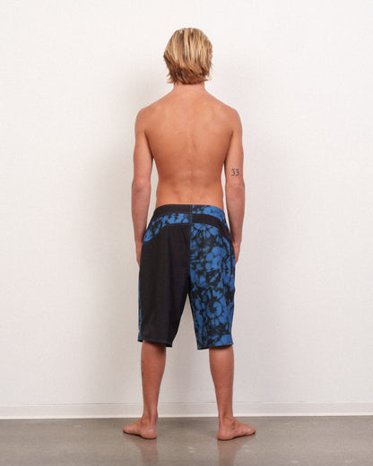 Stinger Boardshort Black / Blue