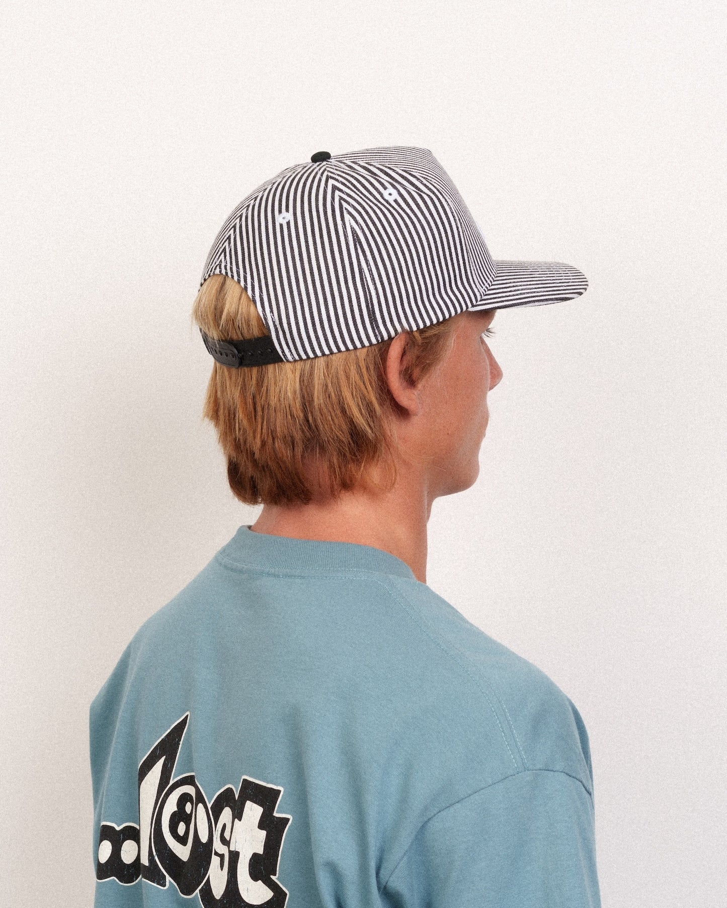 8-Ball Logo Snapback Black