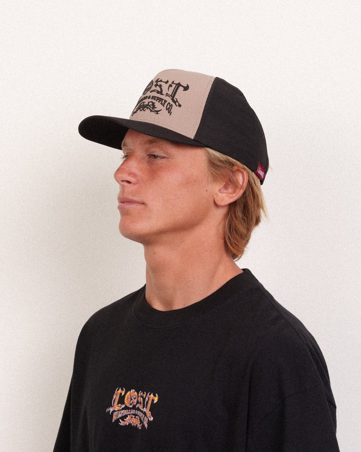 Gnarly Lost Trucker Black / Khaki