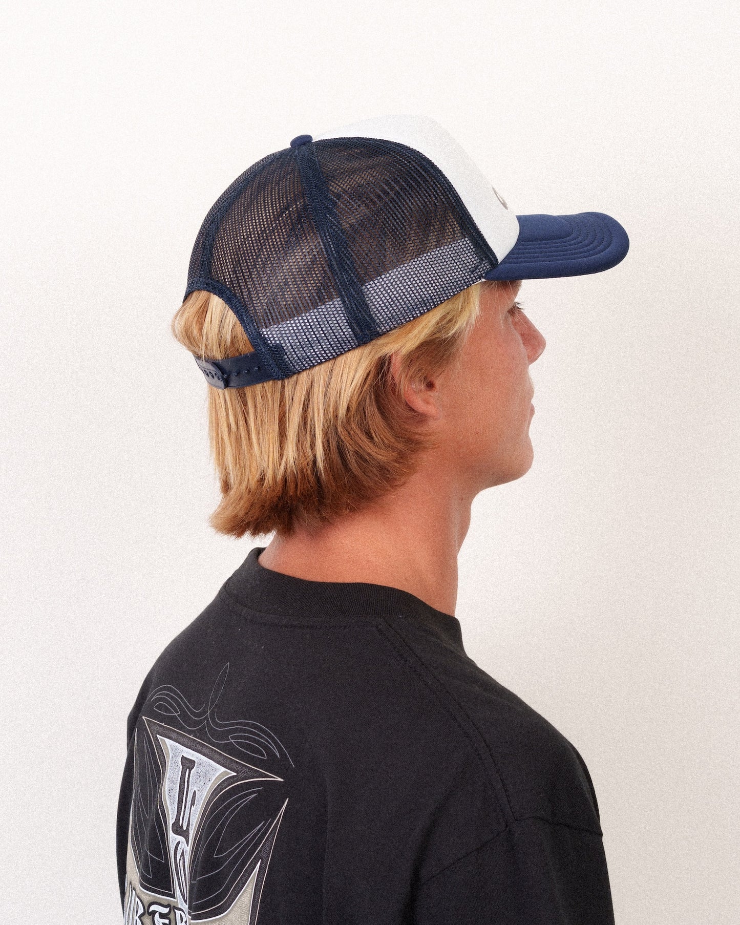 Eyeball Lam Trucker Navy